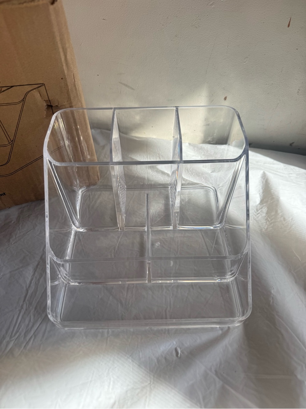 Clear Acrylic 6 Compartment Makeup & Desk Organizer - Great Gift New in Box